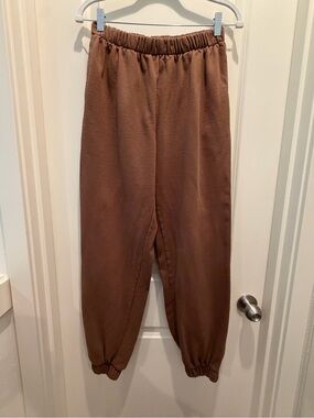 Brandy Melville Chocolate Brown Elastic Waist Sweatpants
